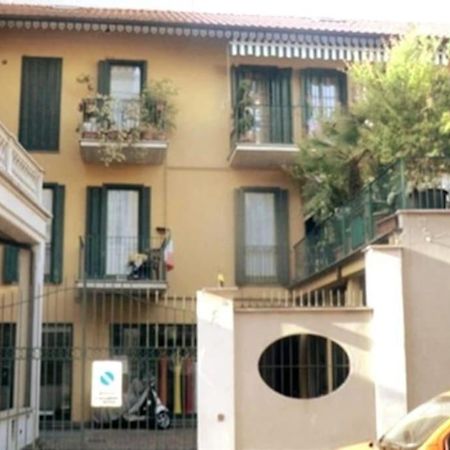 Apartment Near Metro Torino Exterior foto