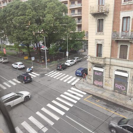 Apartment Near Metro Torino Exterior foto
